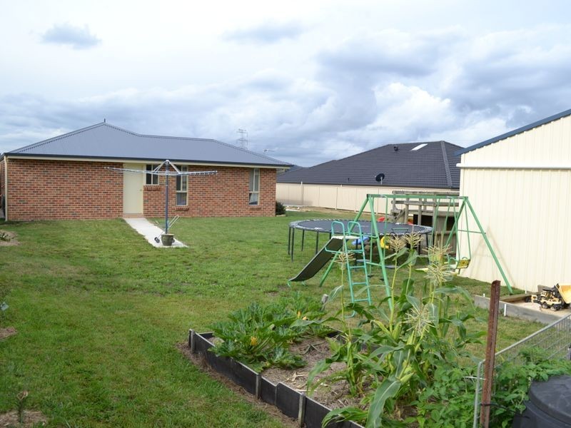 16 Stockade Close, Lithgow NSW 2790