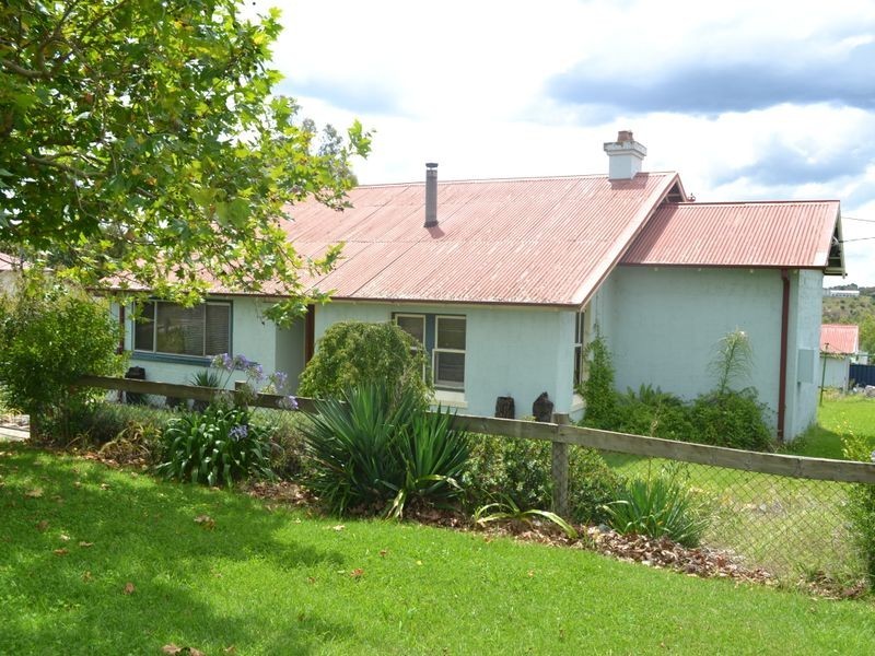 2 Bellevue Place, Portland NSW 2847