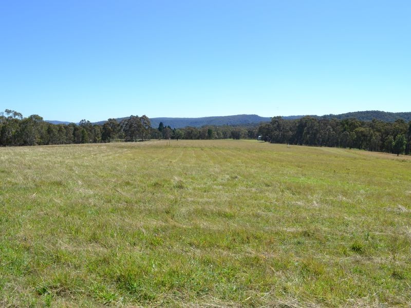 2D Hughes Lane, Marrangaroo NSW 2790