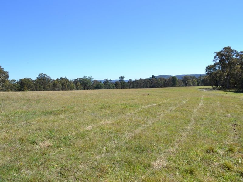 2D Hughes Lane, Marrangaroo NSW 2790