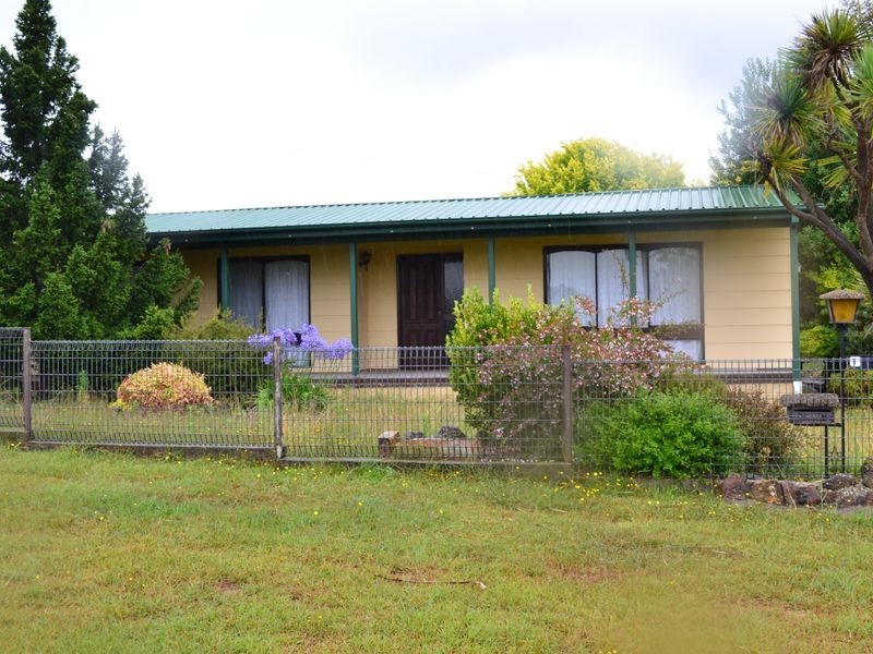 1 Russell Street, Portland NSW 2847