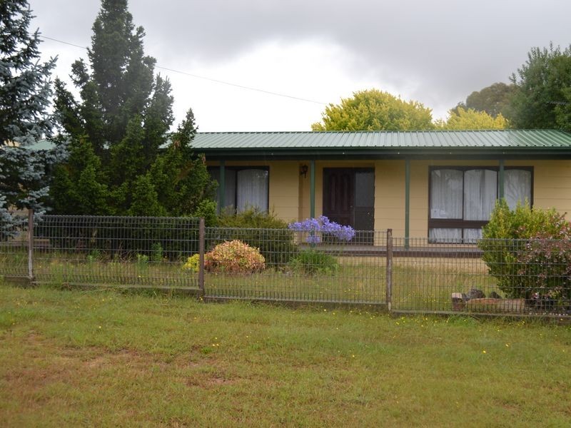 1 Russell Street, Portland NSW 2847
