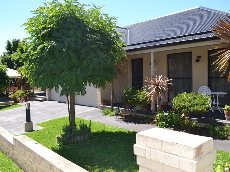 2/19 Cook Street, Lithgow NSW 2790