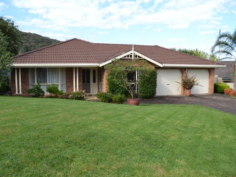 4 Robinia Drive, Lithgow NSW 2790
