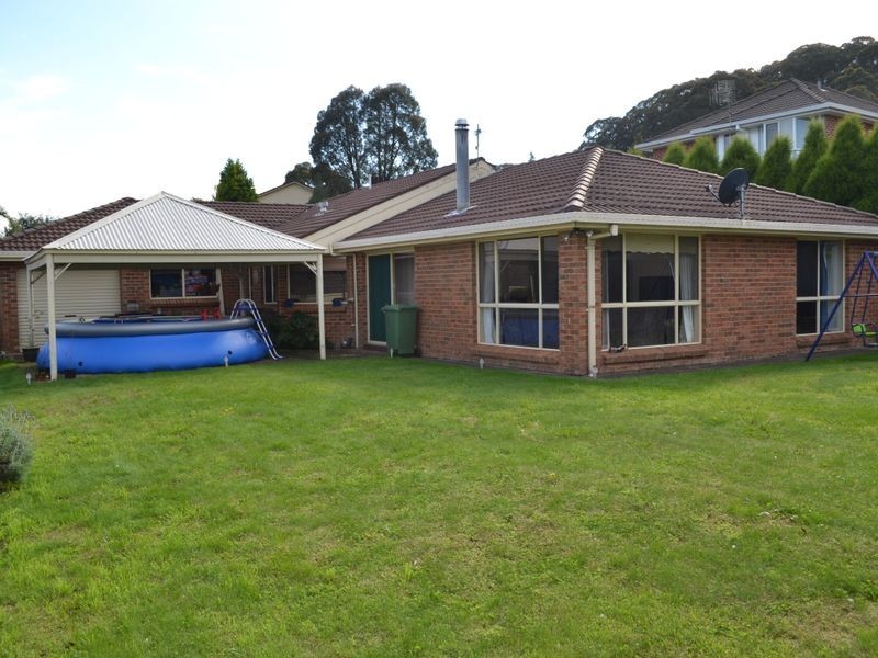 4 Robinia Drive, Lithgow NSW 2790