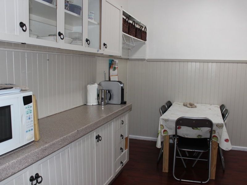 8 Lone Pine Avenue, Lithgow NSW 2790