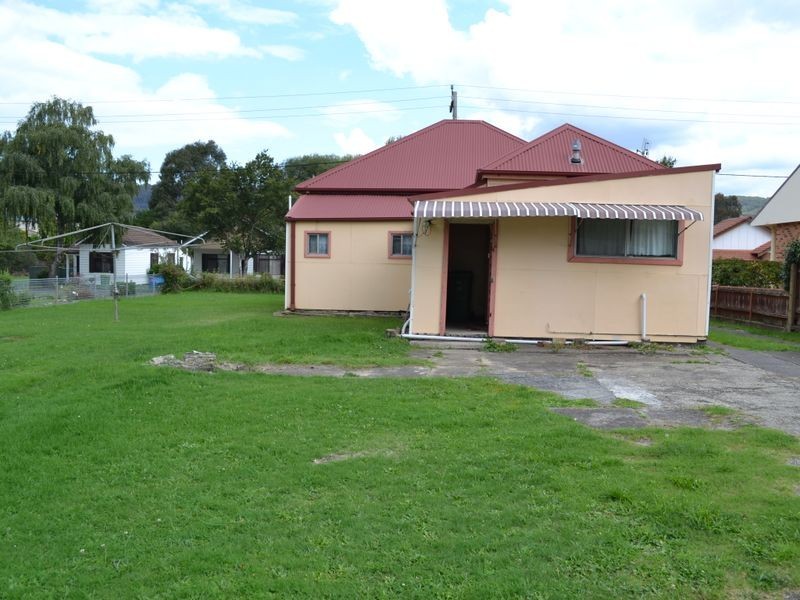 34 Laidley Street, Lithgow NSW 2790