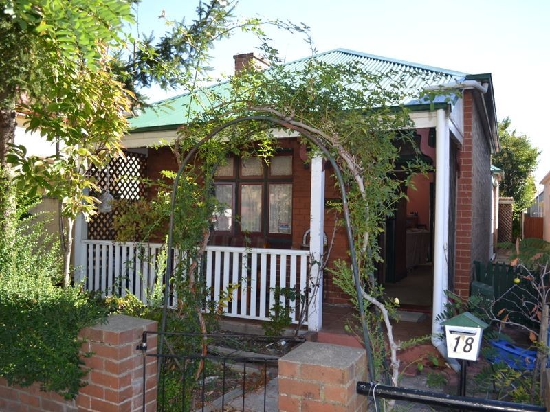 18 Laurence Street, Lithgow NSW 2790