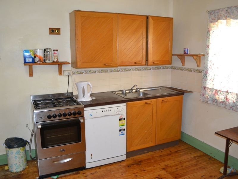 18 Laurence Street, Lithgow NSW 2790