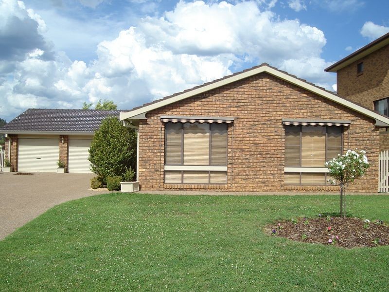 13 Tweed Road, Lithgow NSW 2790