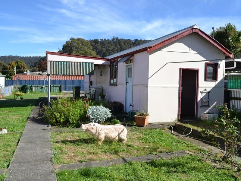 126 Inch Street, Lithgow NSW 2790