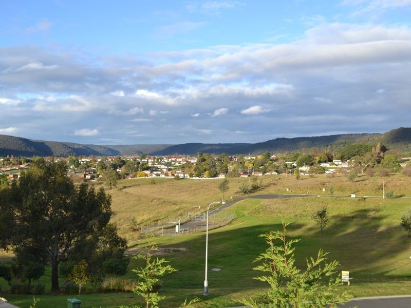 20 Thornton Avenue, Lithgow NSW 2790