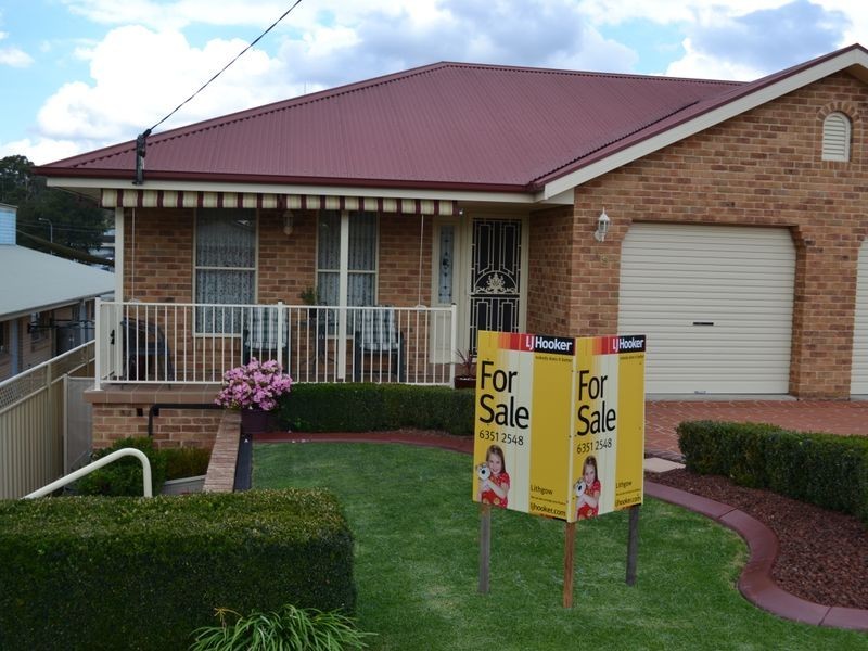 19 Proto Avenue, Lithgow NSW 2790