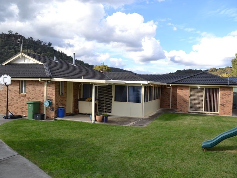 5 Mortlock Close, Lithgow NSW 2790