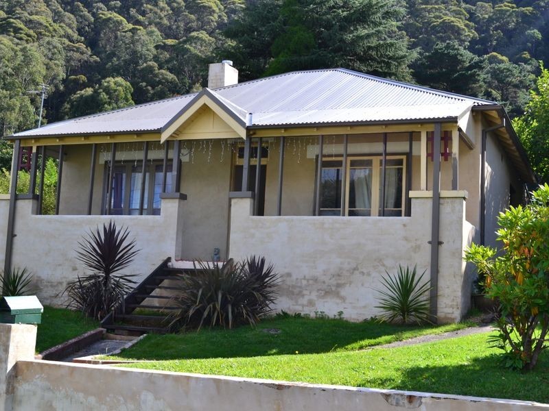 138 Macauley Street, Lithgow NSW 2790
