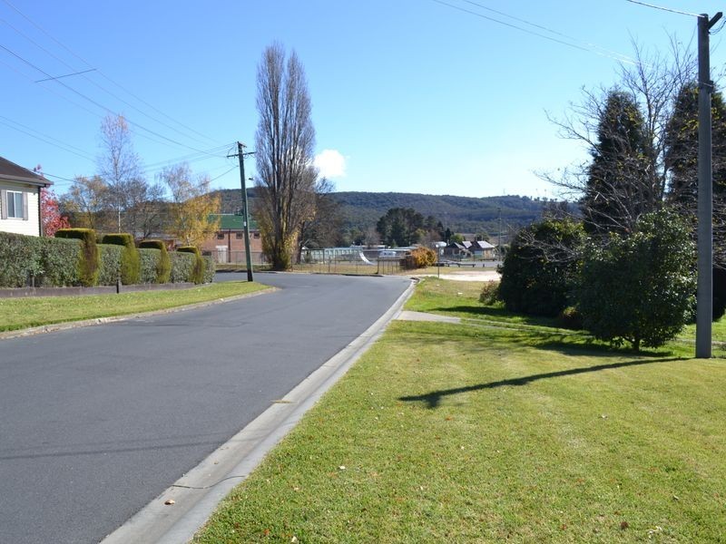 4 Cary Avenue, Wallerawang NSW 2845