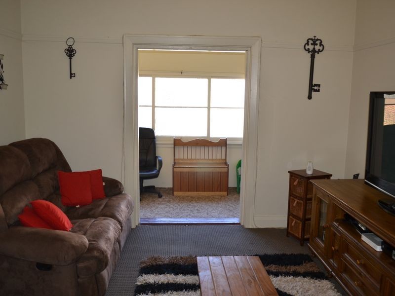 15 Martini Parade, Lithgow NSW 2790