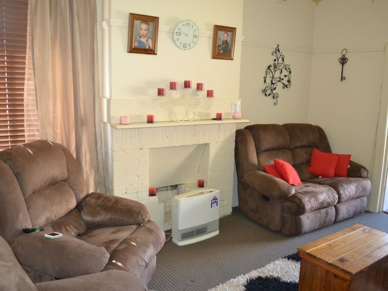 15 Martini Parade, Lithgow NSW 2790