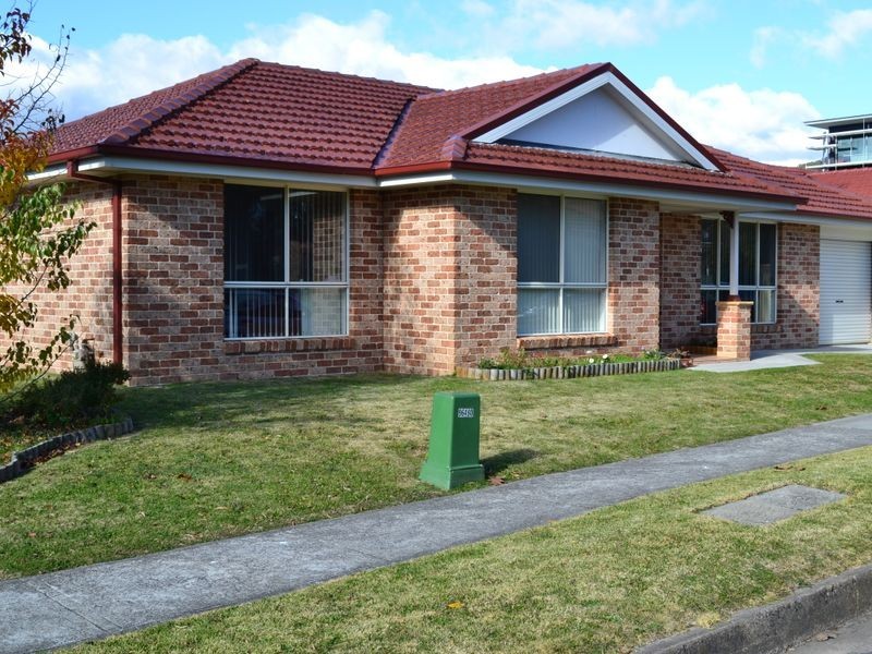 11 Sandford Avenue, Lithgow NSW 2790