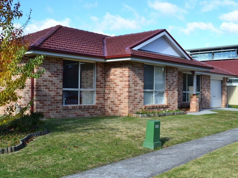 11 Sandford Avenue, Lithgow NSW 2790