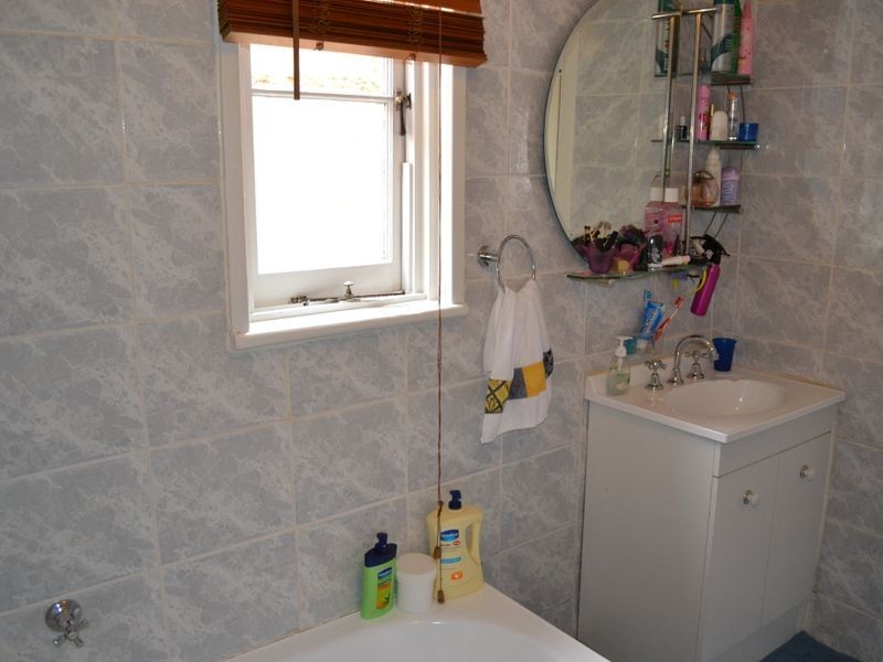 76 Macauley Street, Lithgow NSW 2790