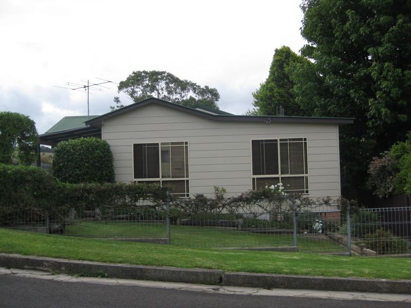 56 Outer Crescent, Lithgow NSW 2790