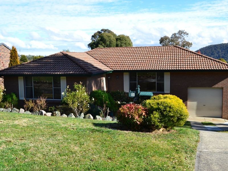 16 Blaxland Street, Lithgow NSW 2790