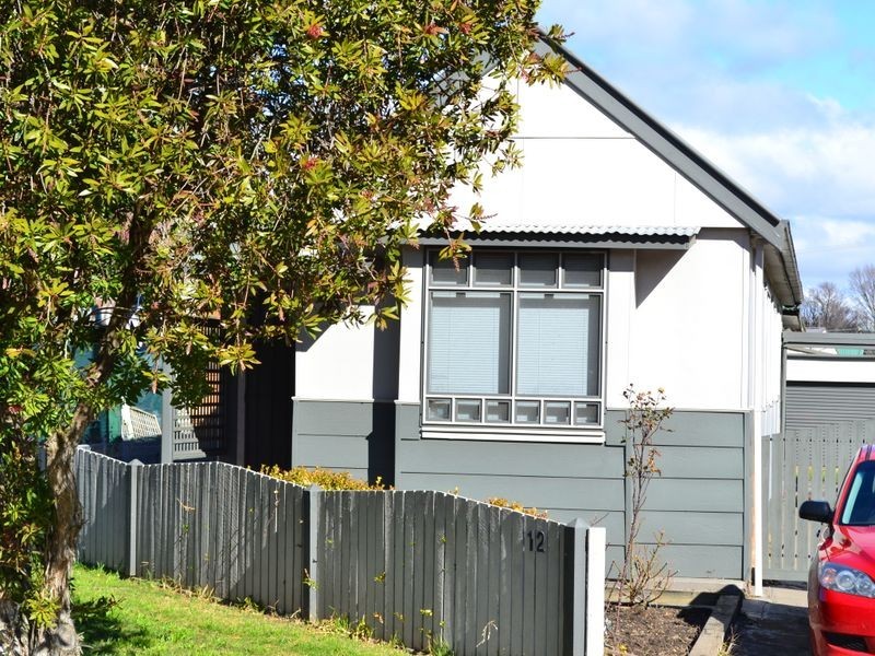 12 Stephenson Street, Lithgow NSW 2790