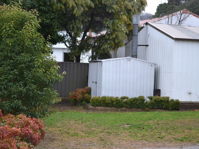 8 Caroline Avenue, Lithgow NSW 2790