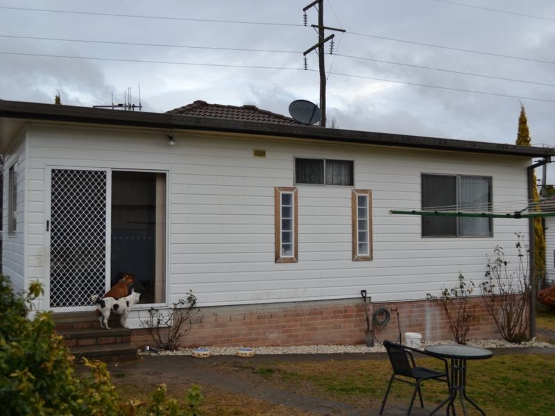 8 Caroline Avenue, Lithgow NSW 2790