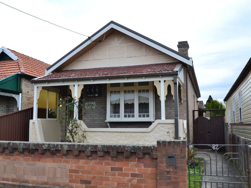 82 Laurence Street, Lithgow NSW 2790
