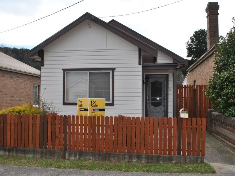 8 Laidley Street, Lithgow NSW 2790
