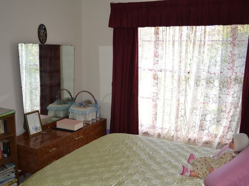 1 Girraween Drive, Marrangaroo NSW 2790