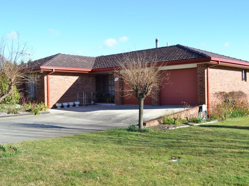 1 Girraween Drive, Marrangaroo NSW 2790