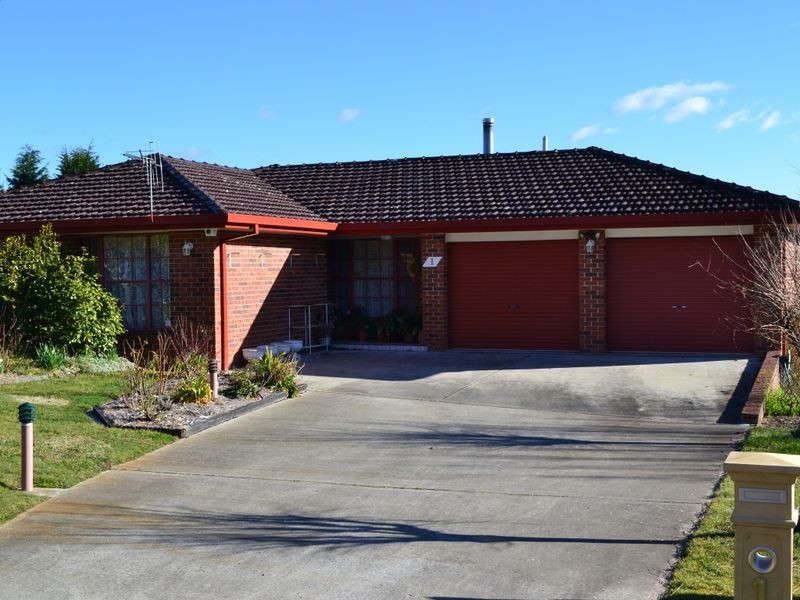 1 Girraween Drive, Marrangaroo NSW 2790