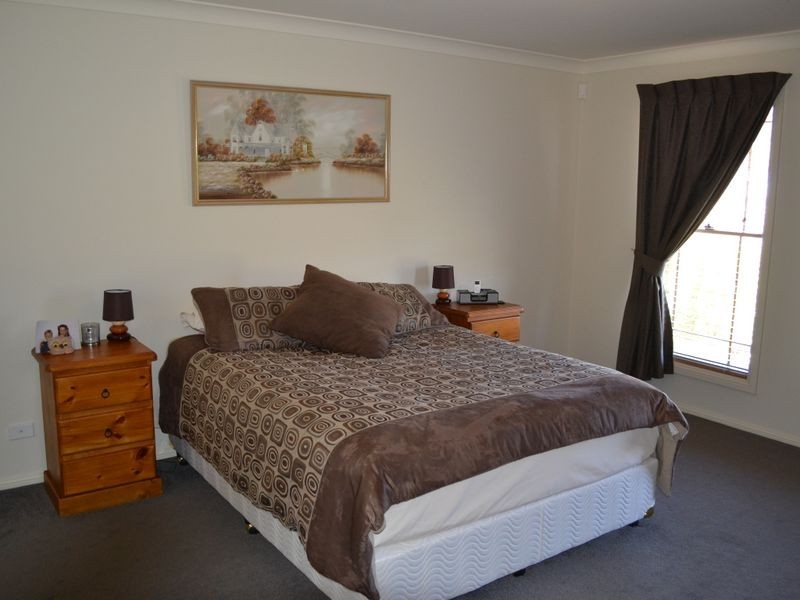 24 Kirkley Street, Lithgow NSW 2790