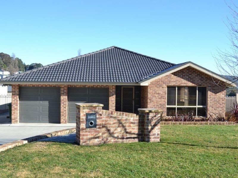 7 Munjowee Circle, Lithgow NSW 2790