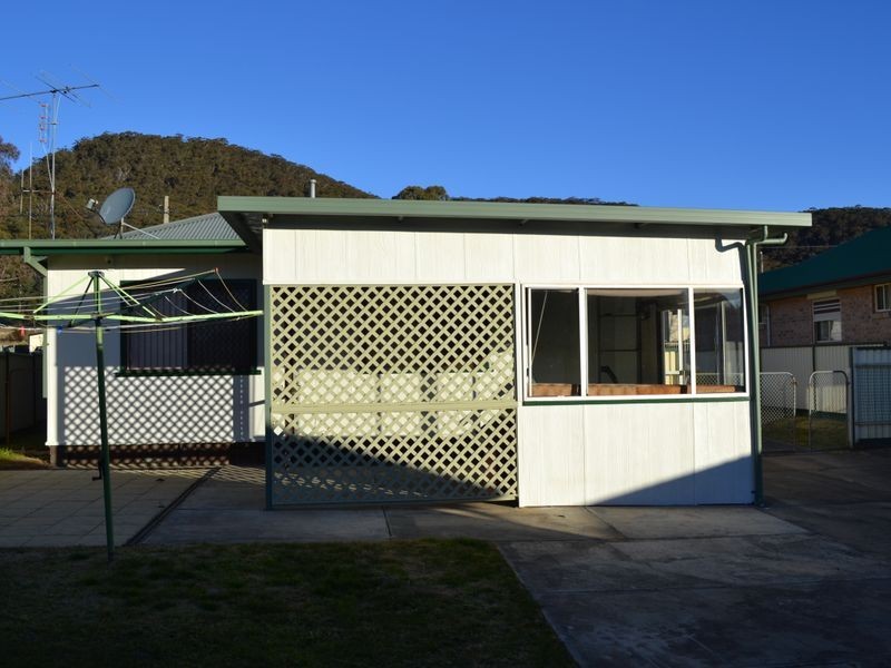 12 Beaufort Street, Lithgow NSW 2790