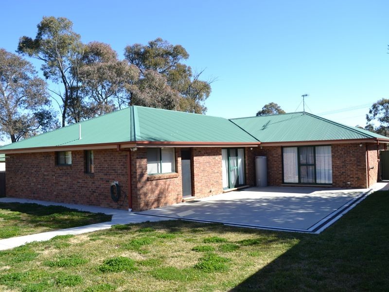 22 Railway Avenue, Portland NSW 2847