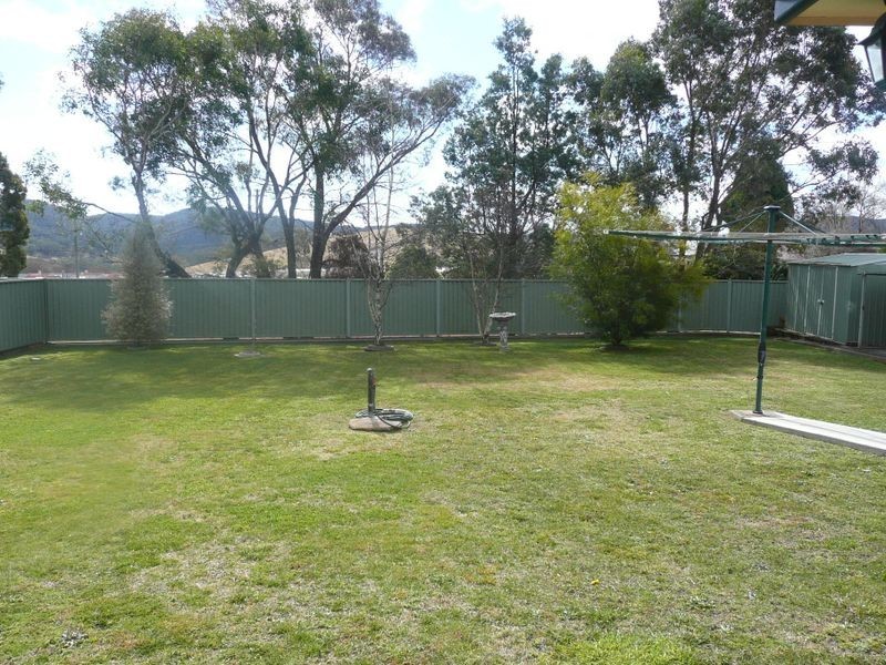 24 Robinia Drive, Lithgow NSW 2790