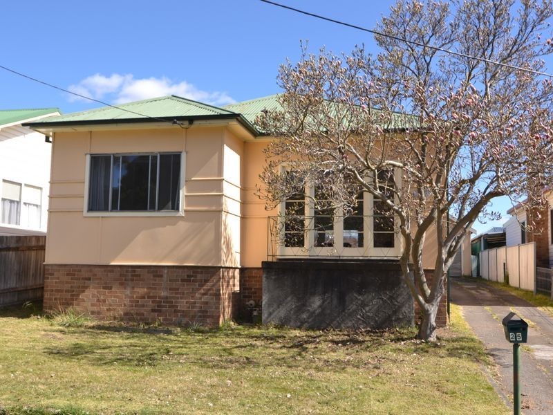 25 Martini Parade, Lithgow NSW 2790