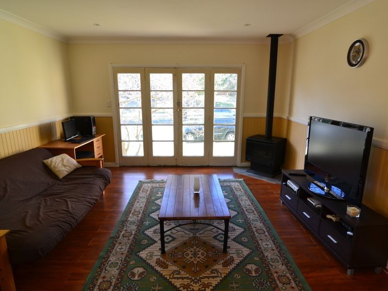 25 Martini Parade, Lithgow NSW 2790