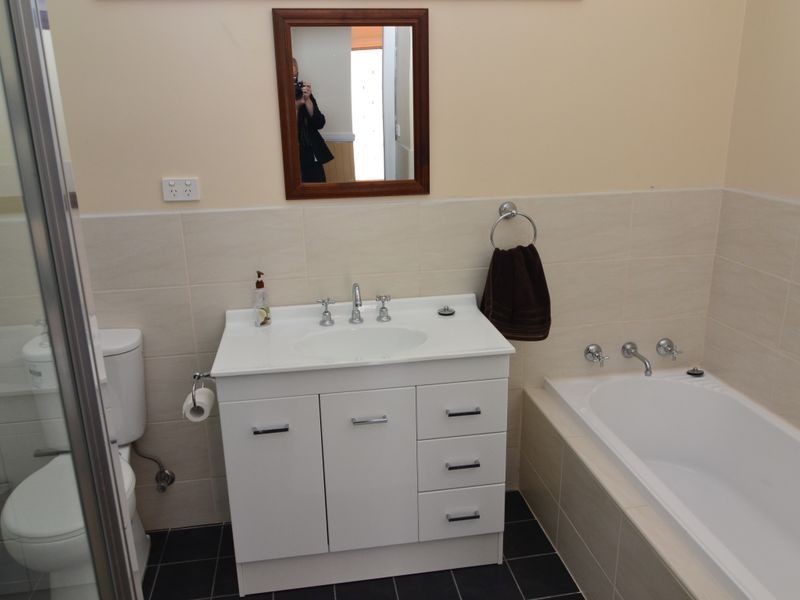 25 Martini Parade, Lithgow NSW 2790