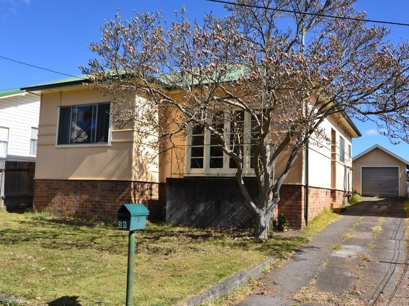 25 Martini Parade, Lithgow NSW 2790