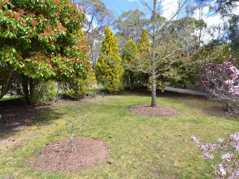 66 Oakey Forest Road, Marrangaroo NSW 2790