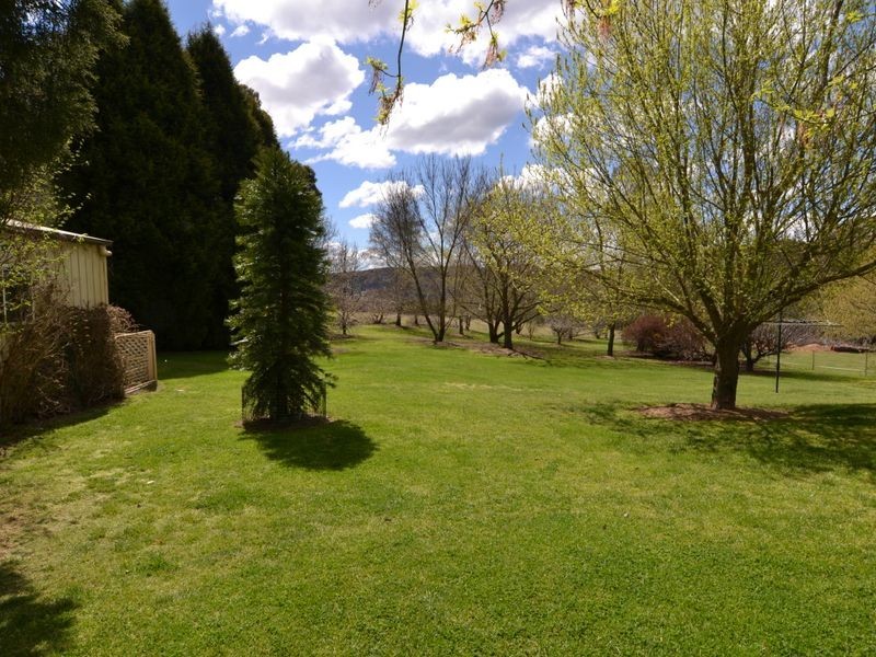 66 Oakey Forest Road, Marrangaroo NSW 2790