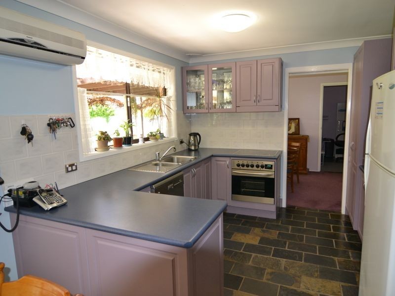66 Oakey Forest Road, Marrangaroo NSW 2790