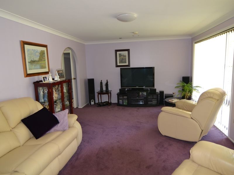 66 Oakey Forest Road, Marrangaroo NSW 2790