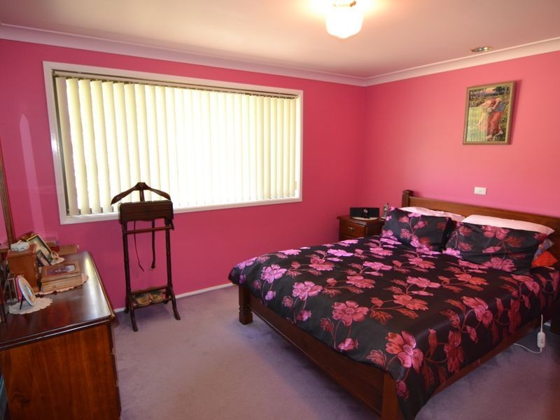 66 Oakey Forest Road, Marrangaroo NSW 2790