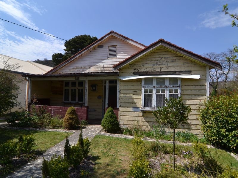 33 Macauley Street, Lithgow NSW 2790